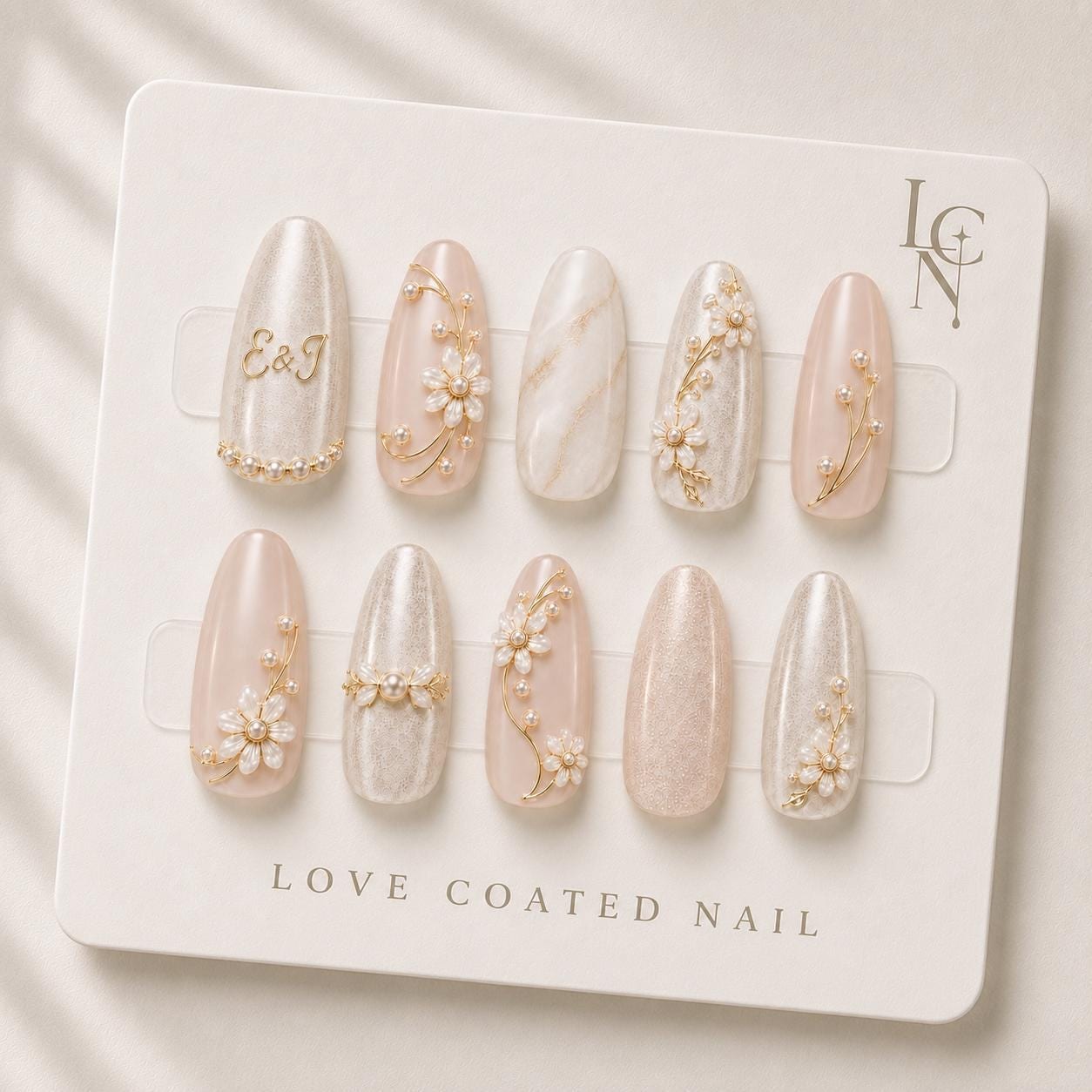 Bridal Nails, Personalized Bridal Press On Nails, Custom Initial Wedding Nails, Pearl Daisy Floral Nails, Luxury Press Ons