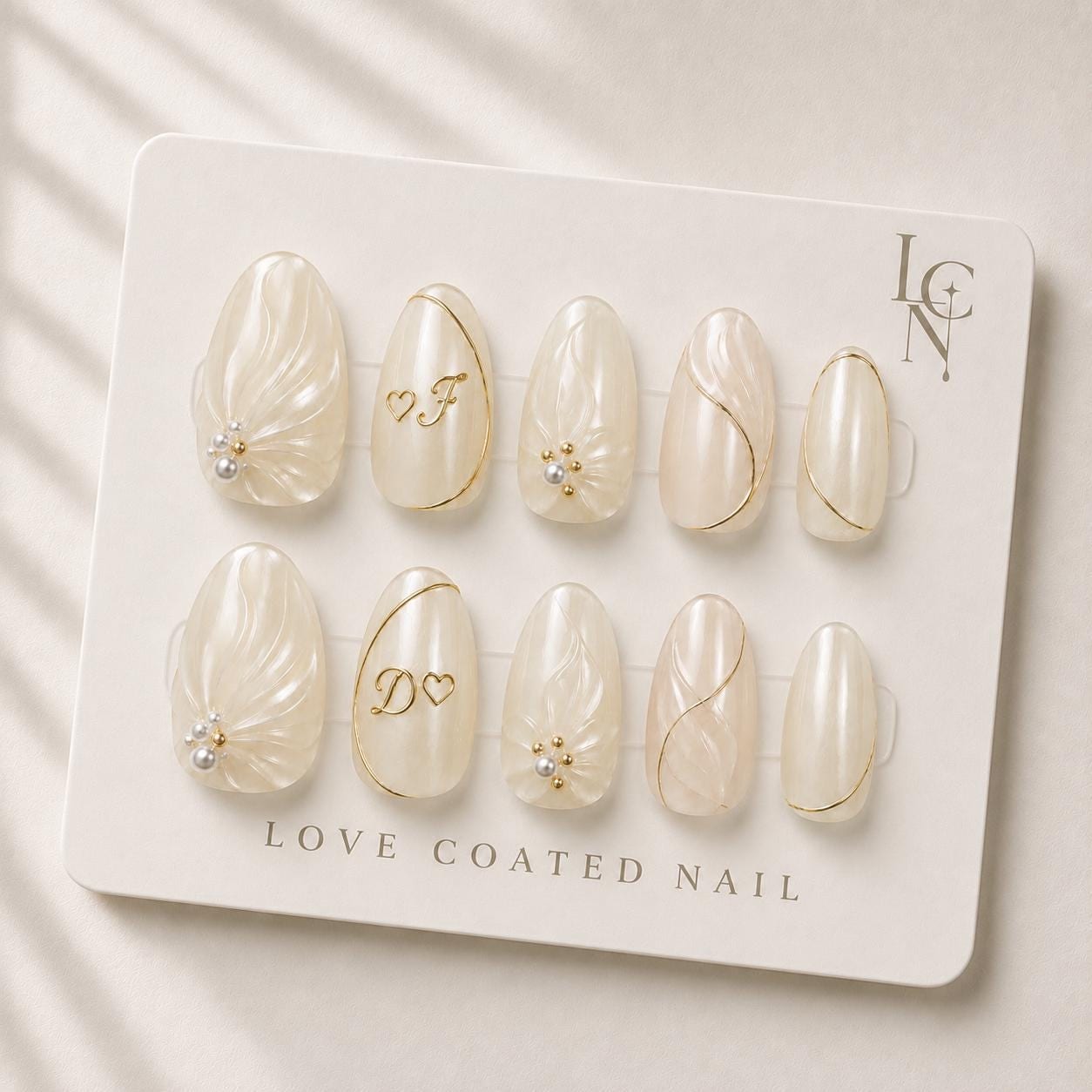 Bridal Nails, Personalized Bridal Press On Nails, Wedding Nails, Custom Initial Nails, Luxury Pearl Bridal Nails, Handmade Almond Nails
